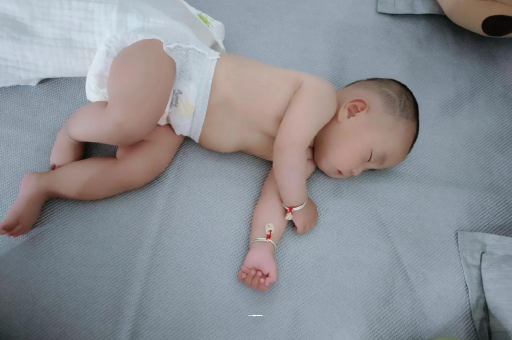 洛阳宝宝发烧可以喝牛奶吗